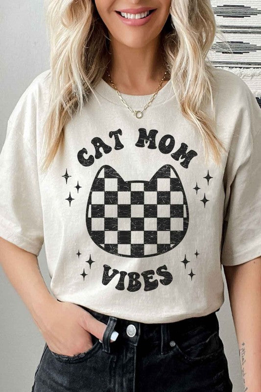 CAT MOM VIBES GRAPHIC TEE / T-SHIRT