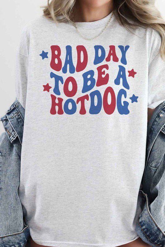 BAD DAY TO BE A HOT DOG OVERSIZED GRAPHIC TEE