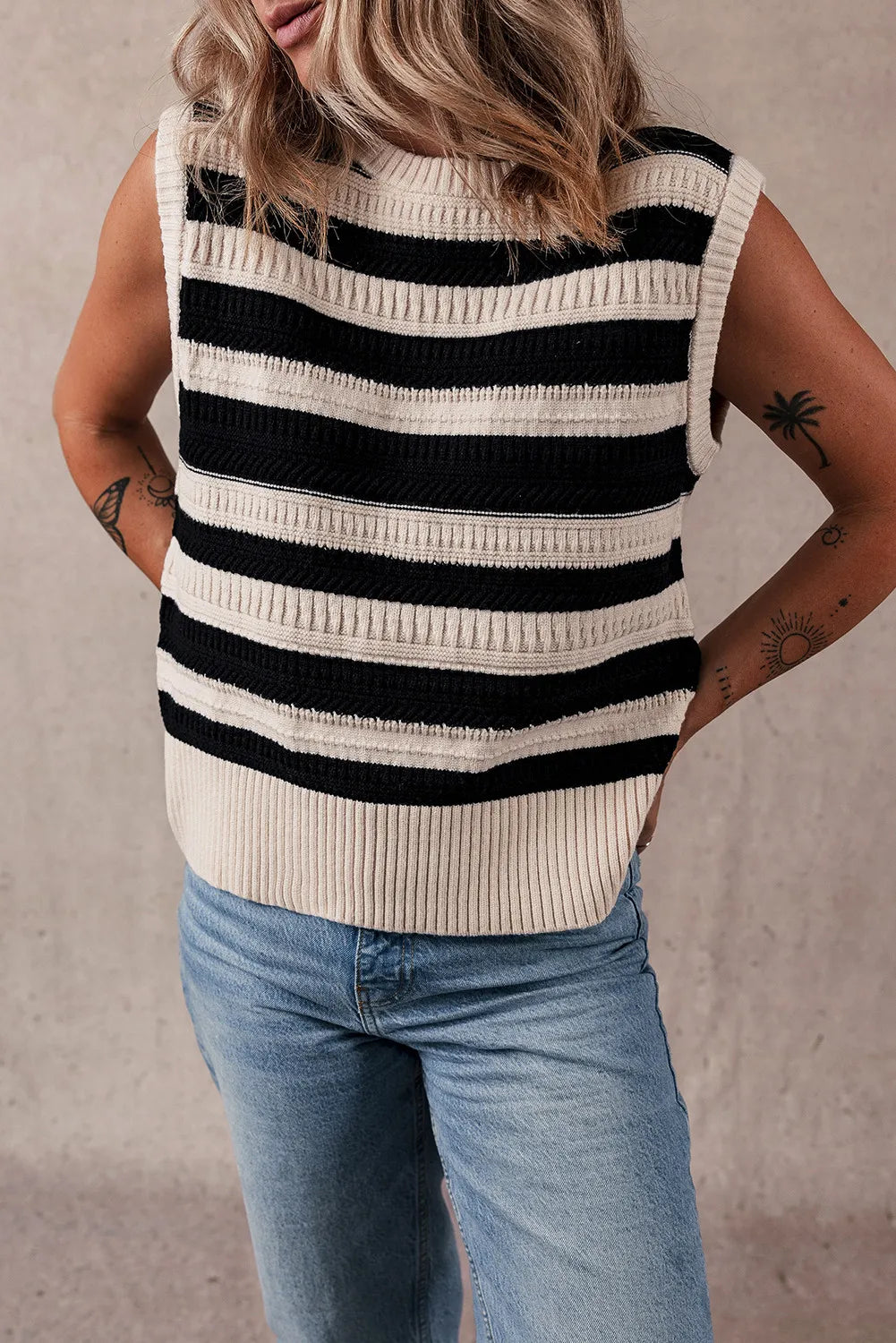 Color Block Round Neck Sweater Vest